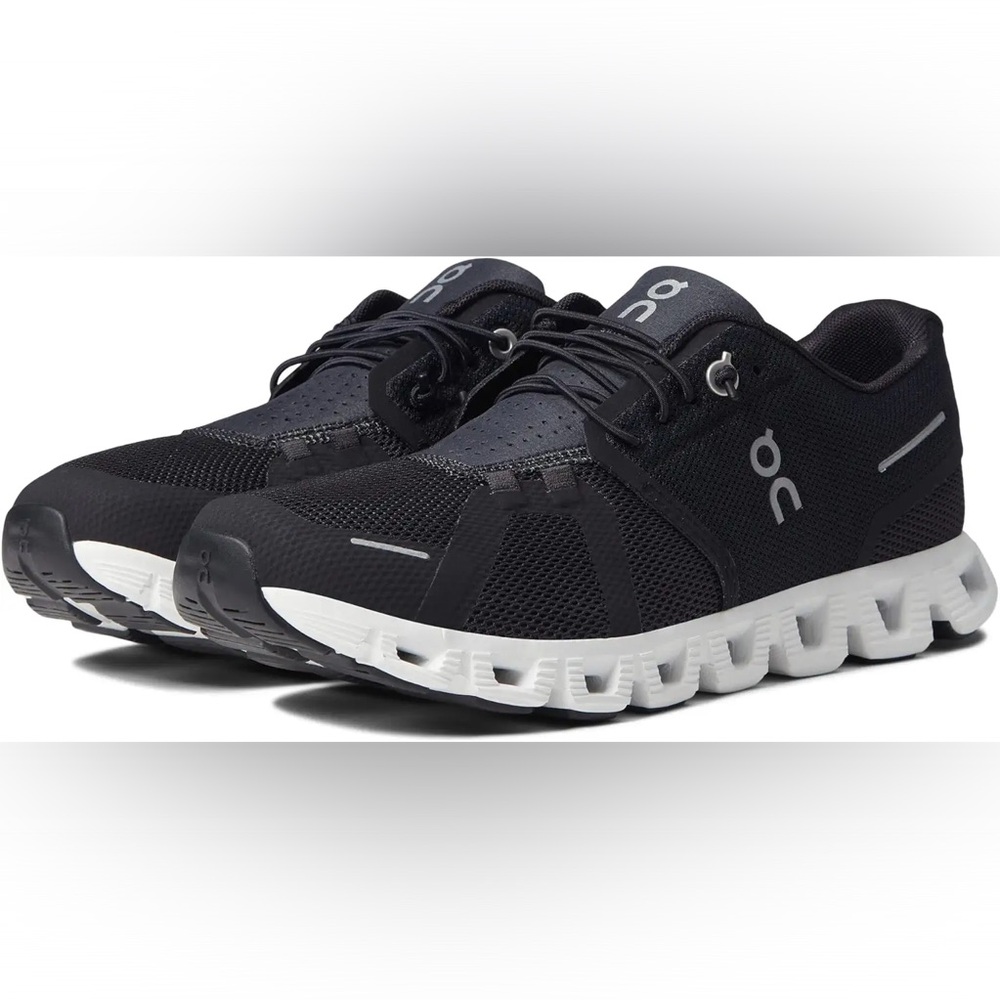 On Cloud 5 Women’s Size 8
